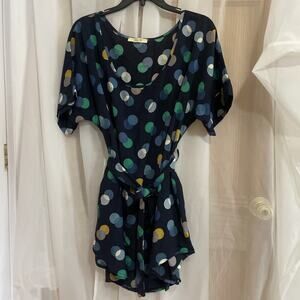 Jessy B women's Lightweight Polkadot Pullover Mid Section Tie -Large‎